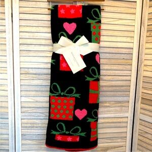 Magaschoni Black with Red Gift Boxes and Pink Hearts
